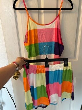 Summer pjs shorts and cami pajama set NEW colorful colorblock pattern size L